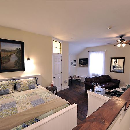 Hall House Hotel Dahlonega Exterior photo