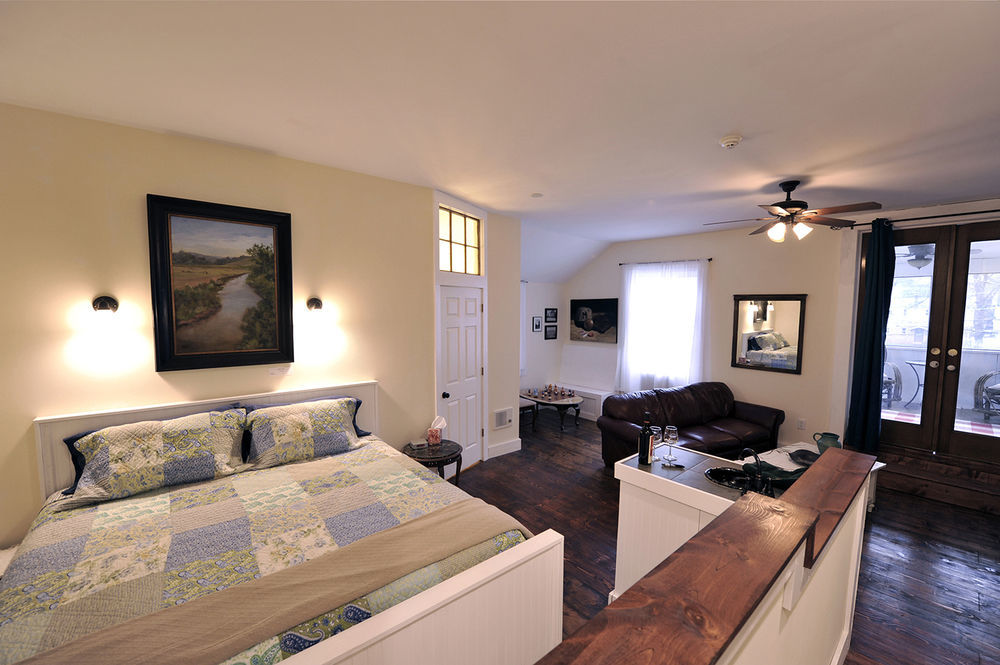 Hall House Hotel Dahlonega Exterior photo