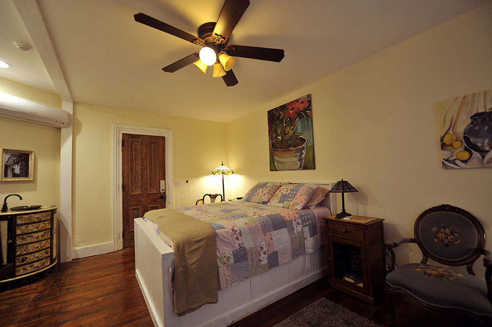 Hall House Hotel Dahlonega Exterior photo